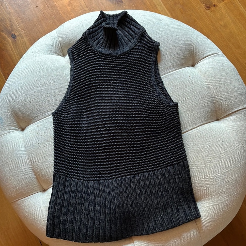 Gap women’s knitted turtleneck sweater